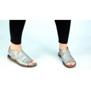 A.S.98 Women’s Reiley Leather Sandal Flat Peeptoe in Silver 38/US 7.5